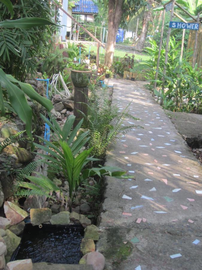 Happy Days Guest House Ko Kut Екстер'єр фото