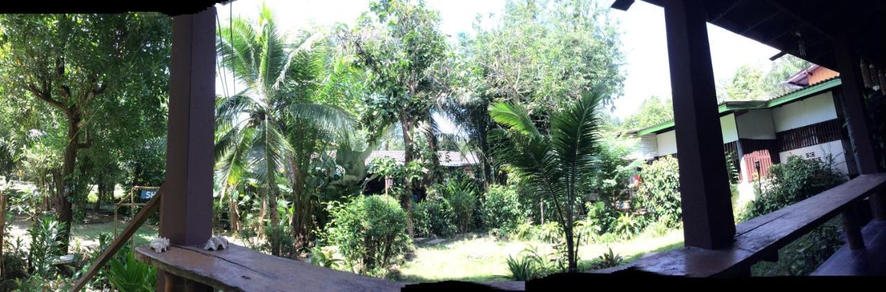 Happy Days Guest House Ko Kut Екстер'єр фото